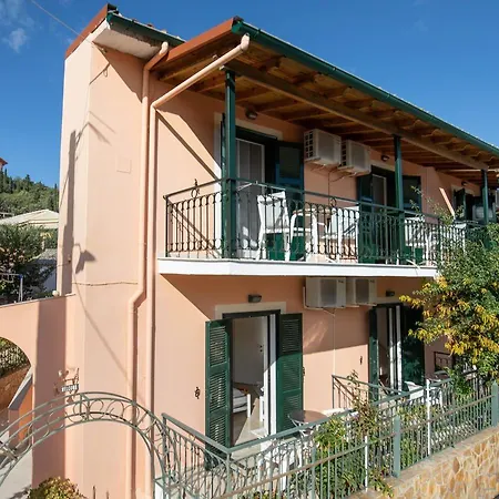 מלון דירות Bella Vista And 3*