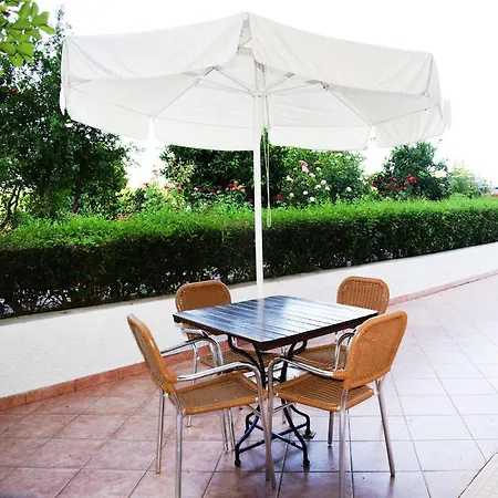 Bella Vista And 3* ליקסורי